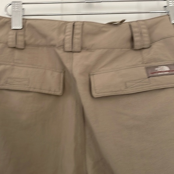 The North Face Crop high rise cargo draw string pants Women’s size 8 - Picture 5 of 6